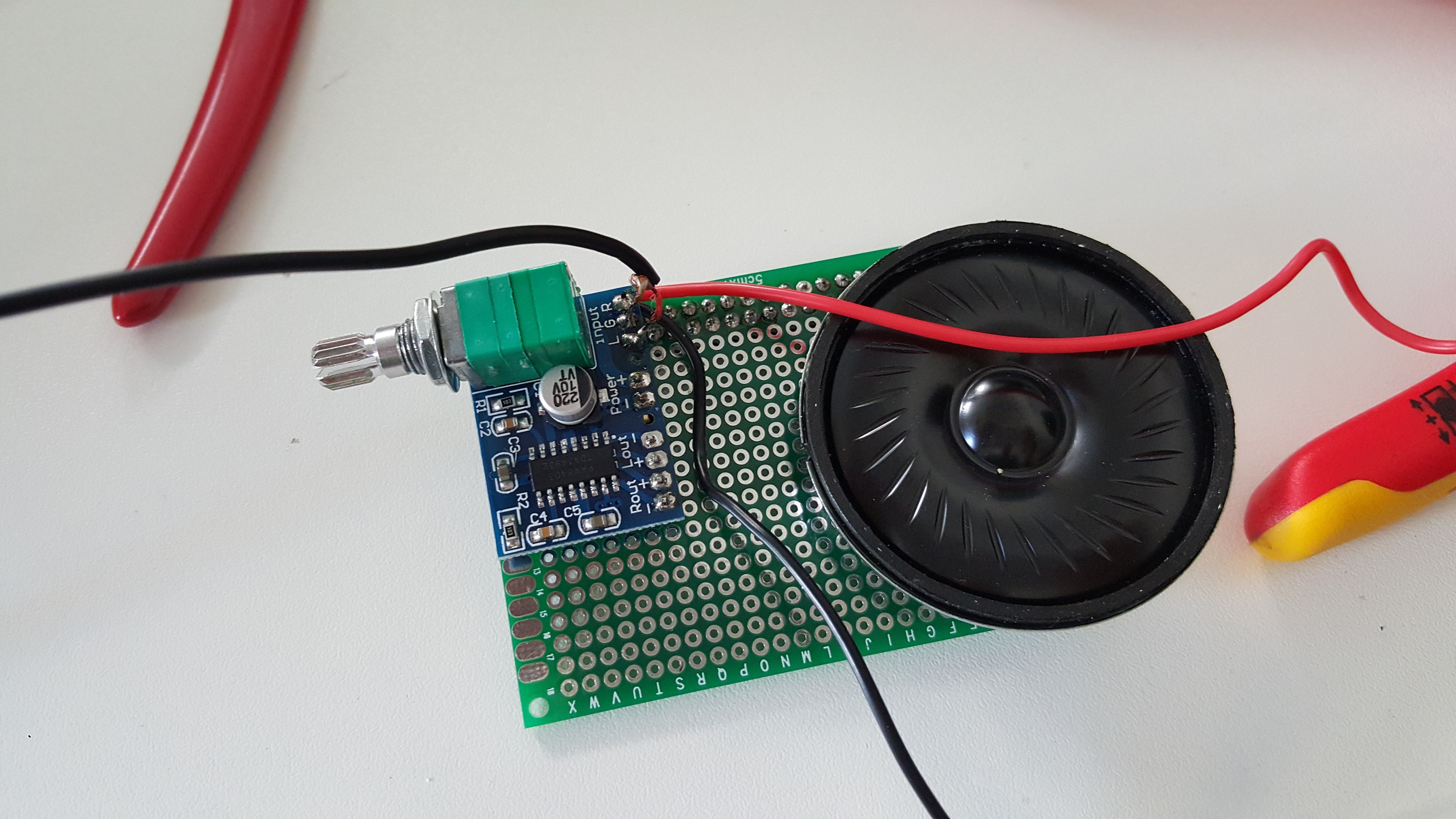 amp's power from the pi's gpio