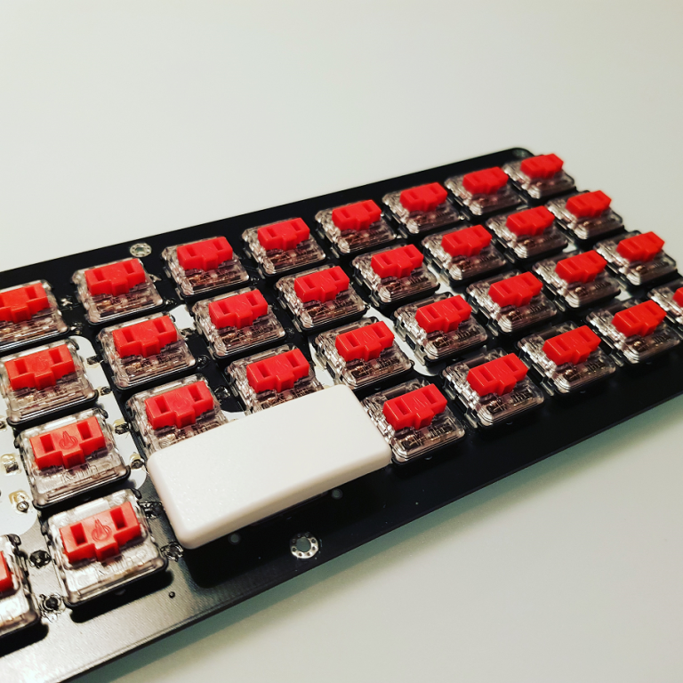 My first working mechanical keyboard | ramin assadollahi